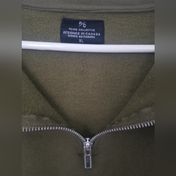 PEACE COLLECTIVE Unisex Size XL Military Green Sweatshirt with 1/4 zipper - Picture 4 of 8